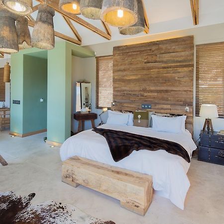 The Olive Exclusive All-Suite Hotel Windhoek Bagian luar foto