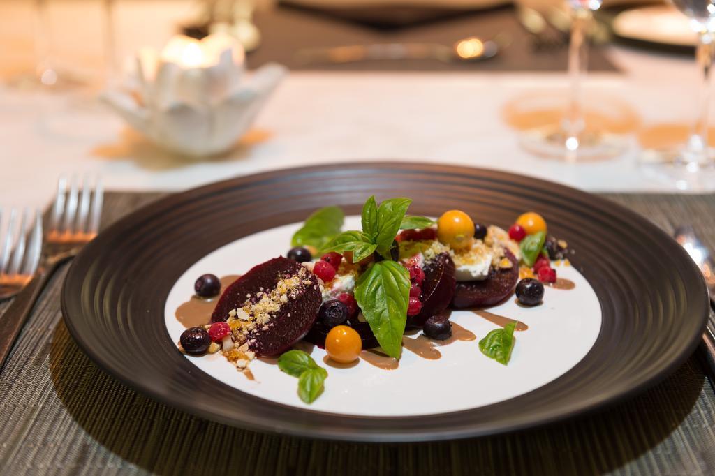 The Olive Exclusive All-Suite Hotel Windhoek Bagian luar foto
