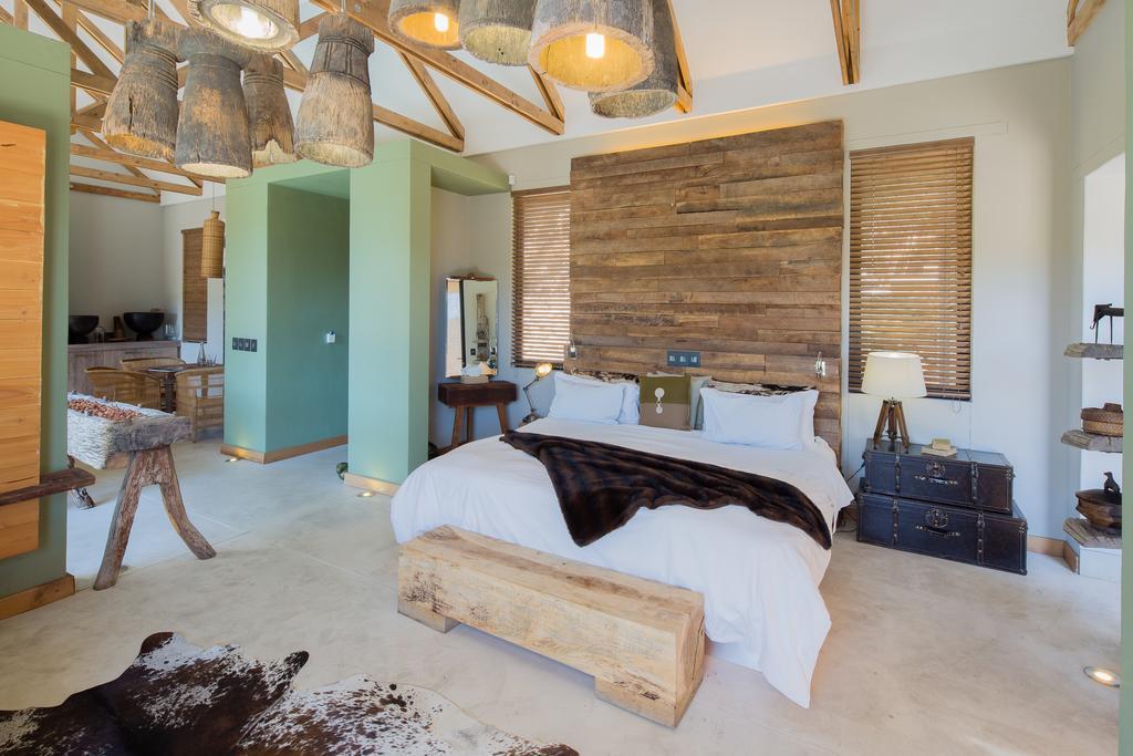 The Olive Exclusive All-Suite Hotel Windhoek Bagian luar foto