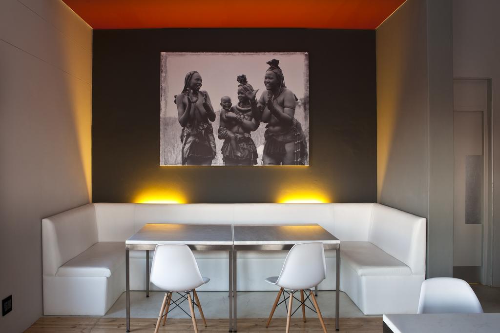 The Olive Exclusive All-Suite Hotel Windhoek Bagian luar foto