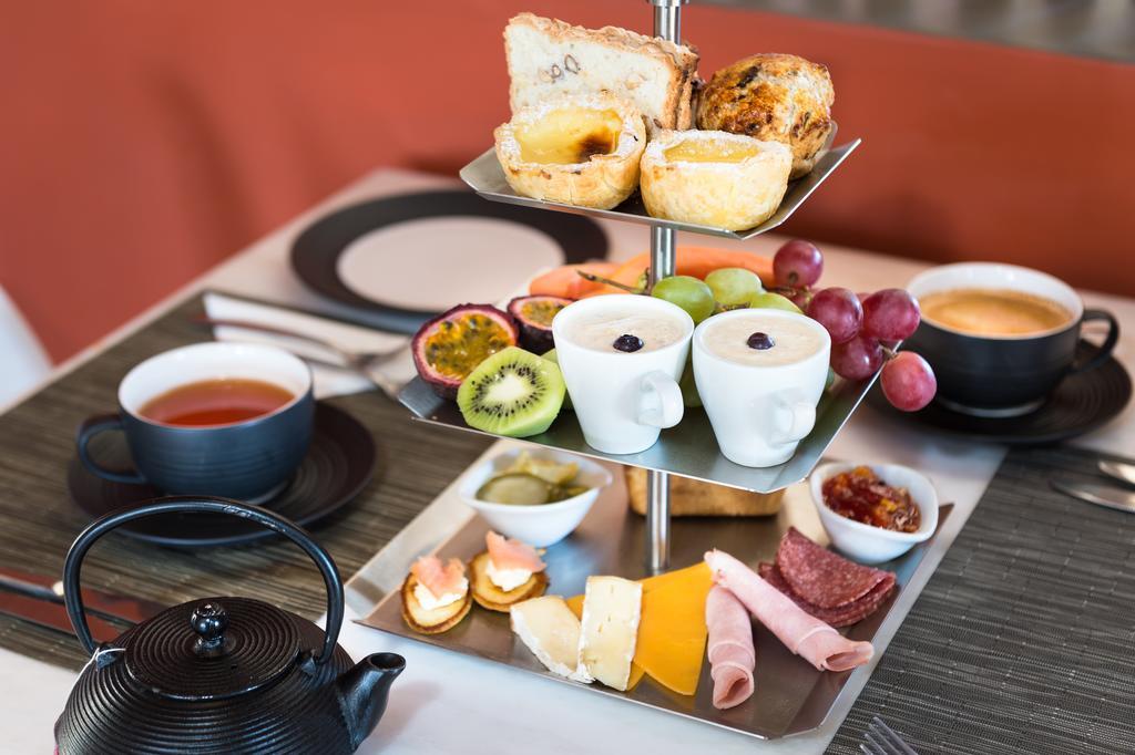 The Olive Exclusive All-Suite Hotel Windhoek Bagian luar foto