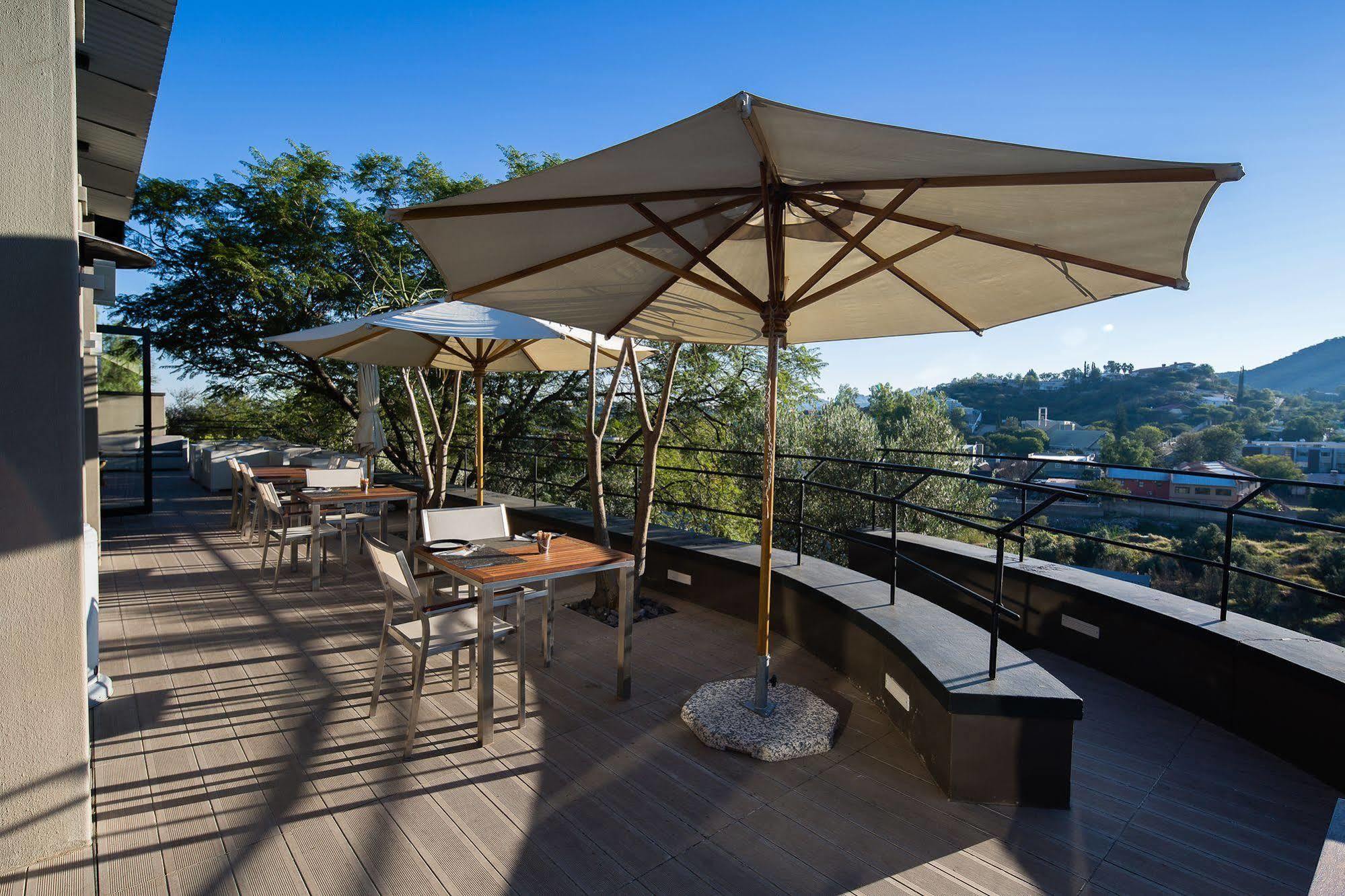 The Olive Exclusive All-Suite Hotel Windhoek Bagian luar foto