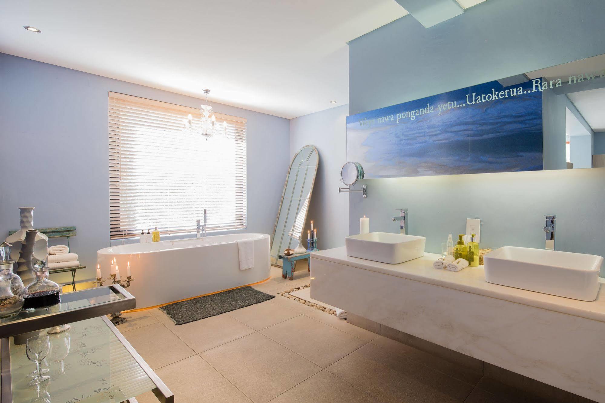 The Olive Exclusive All-Suite Hotel Windhoek Bagian luar foto