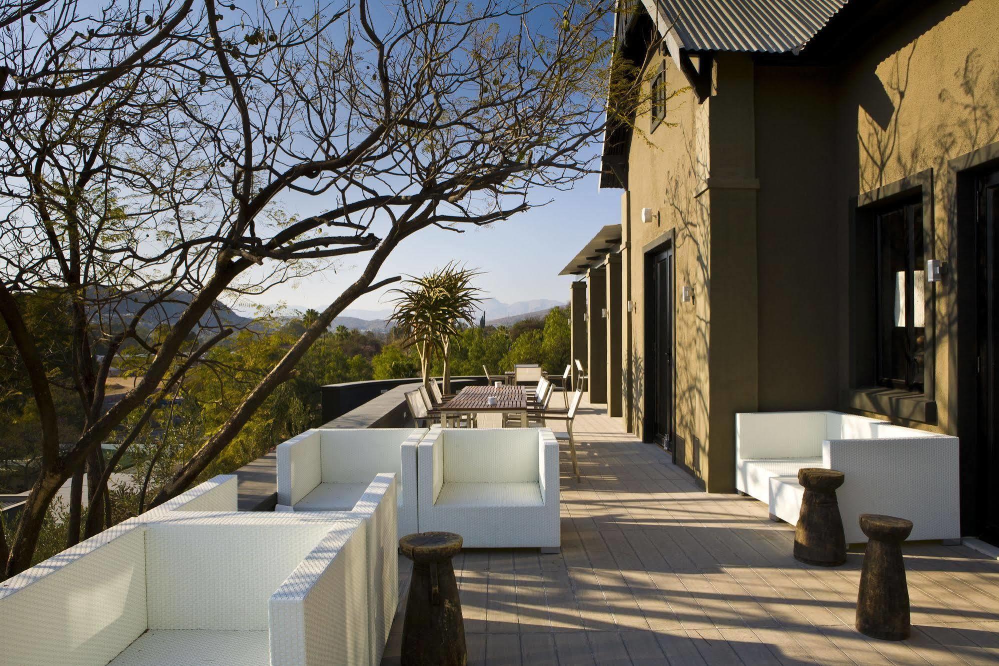 The Olive Exclusive All-Suite Hotel Windhoek Bagian luar foto