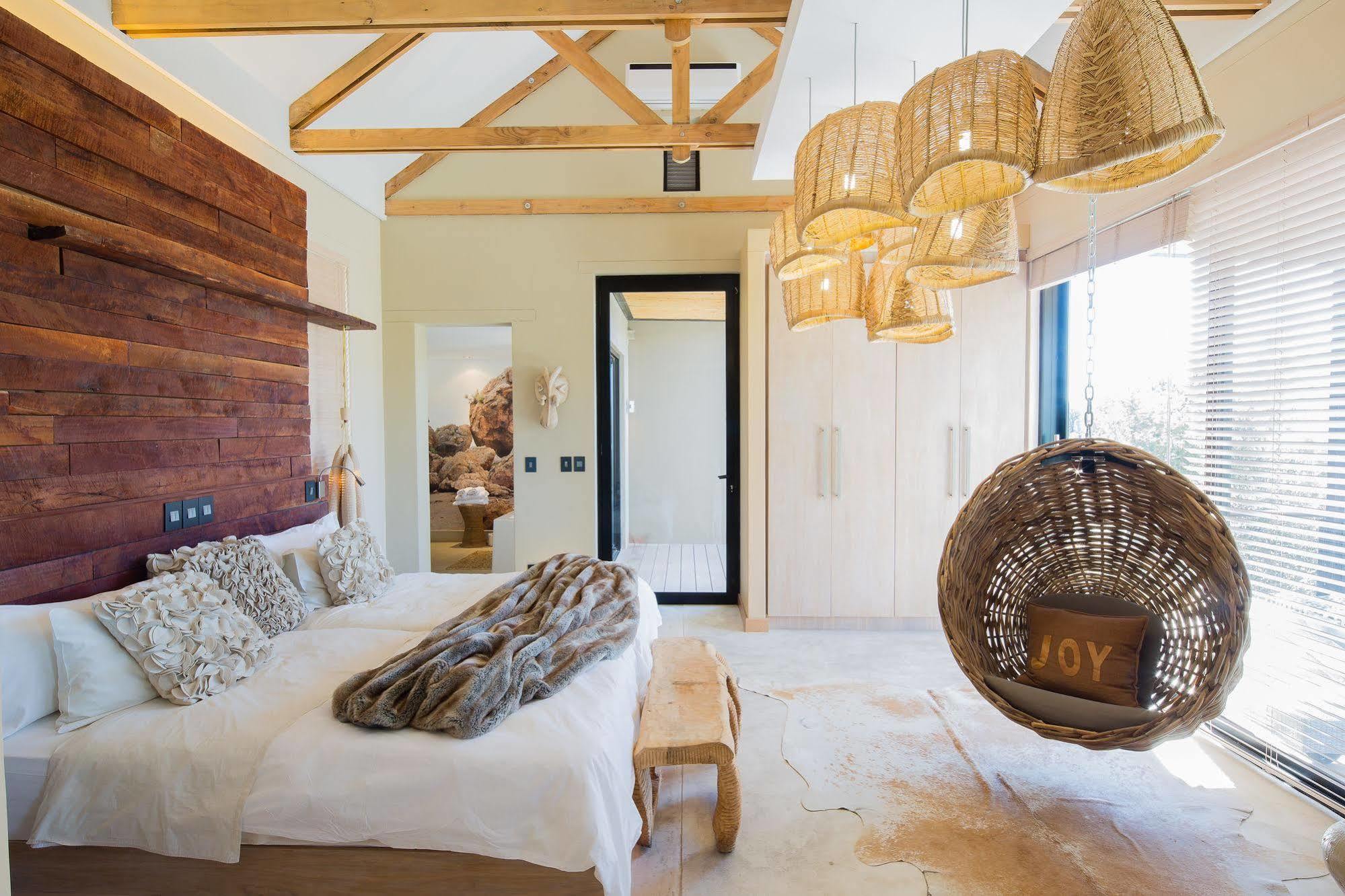 The Olive Exclusive All-Suite Hotel Windhoek Bagian luar foto